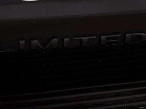 Used 2019 Ford Expedition Limited w/ Equipment Group 303A AWD/4WD image 23
