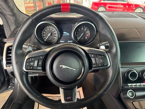 Used 2020 Jaguar F-TYPE Convertible image 9
