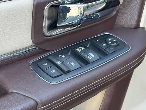 Used 2016 RAM 1500 Laramie w/ Convenience Group image 22