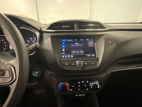 Used 2023 Chevrolet TrailBlazer LT image 31