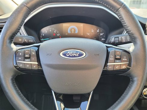 Used 2021 Ford Escape SE w/ Cold Weather Package image 19