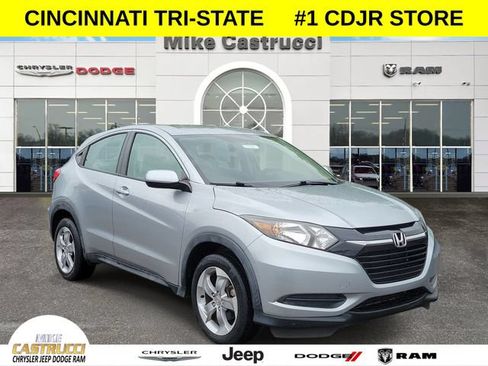 Used 2018 Honda HR-V LX image 1