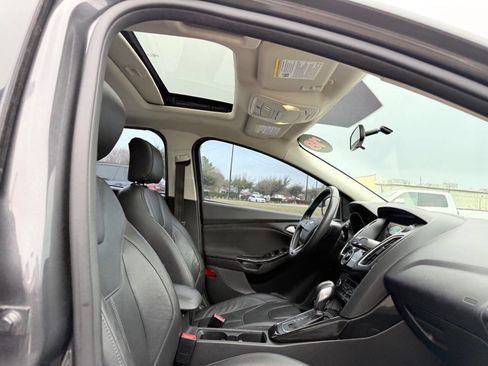 Used 2018 Ford Focus Titanium image 25