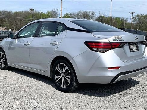 Used 2023 Nissan Sentra SV image 4