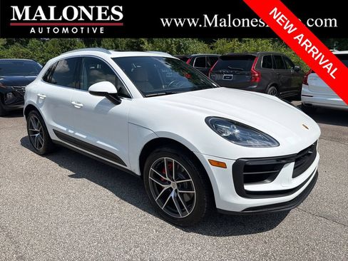 Used 2022 Porsche Macan S AWD/4WD image 1