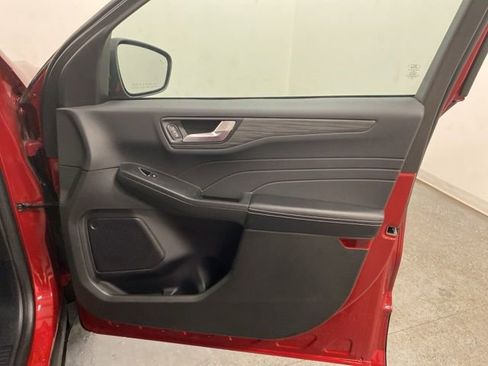 Used 2023 Ford Escape Platinum image 23