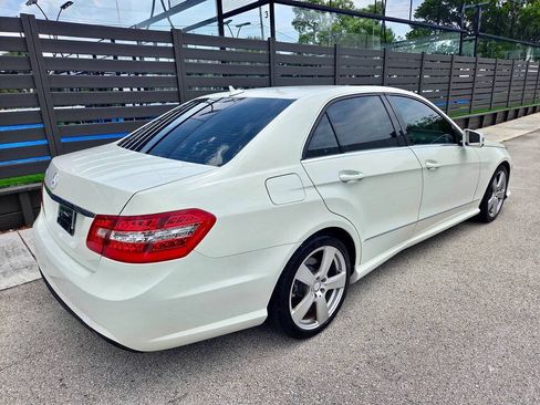 Used 2010 Mercedes-Benz E 350 Sedan image 8
