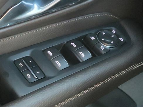 Used 2021 GMC Yukon XL Denali w/ Denali Ultimate Package image 35