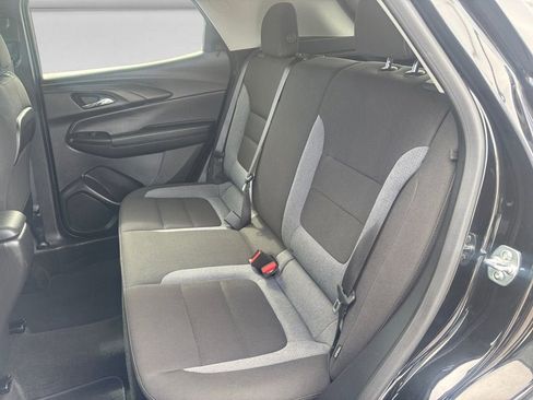 Used 2025 Chevrolet TrailBlazer LT image 14