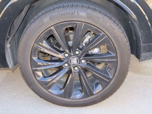 Used 2024 Buick Envista Sport Touring w/ Convenience I Package FWD image 27