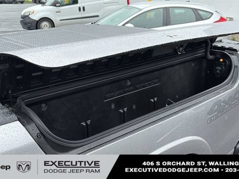 Used 2025 RAM 1500 Limited w/ Off Road Group AWD/4WD image 8