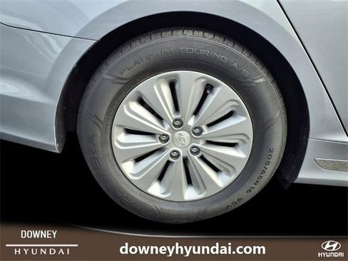 Used 2016 Hyundai Sonata SE image 5