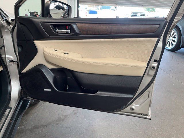 Used 2016 Subaru Outback 2.5i Limited AWD/4WD image 13