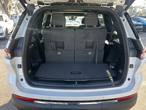 New 2026 Jeep Grand Cherokee L Laredo RWD image 7