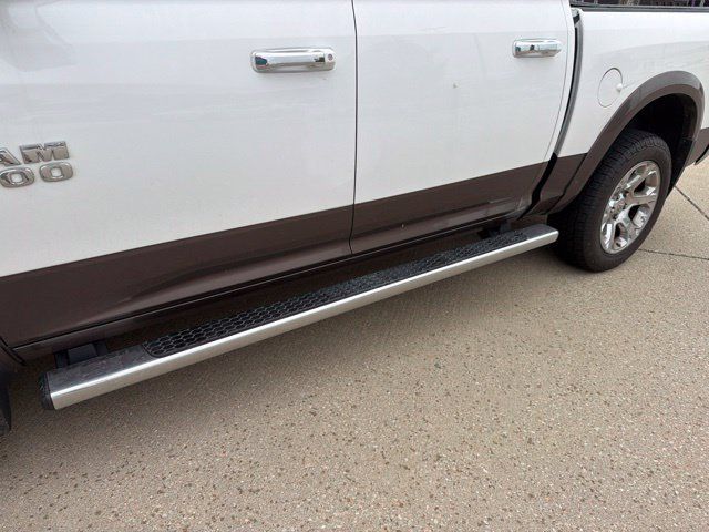 Used 2017 RAM 1500 Laramie w/ Convenience Group AWD/4WD image 4