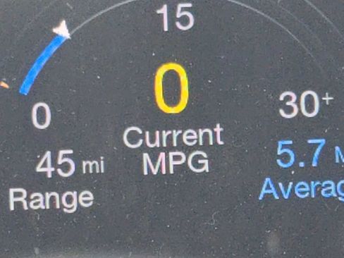 Used 2017 Dodge Durango R/T w/ Technology Group RWD image 35