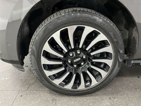 Used 2023 Lincoln Navigator L Black Label AWD/4WD image 34
