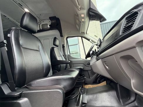 Used 2025 Ford Transit 250 148 High Roof AWD image 20