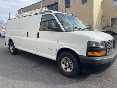 Used 2018 GMC Savana 2500 Extended RWD image 7