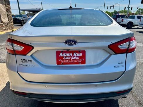 Used 2016 Ford Fusion SE w/ Equipment Group 202A image 6