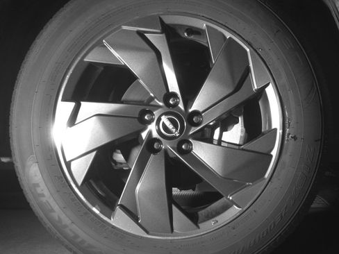 Used 2025 Nissan Rogue SV FWD image 13