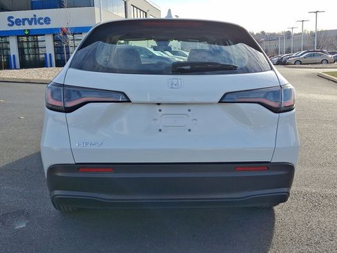 Certified 2024 Honda HR-V LX image 5