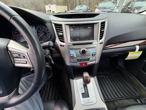 Used 2014 Subaru Legacy 2.5i Limited image 31
