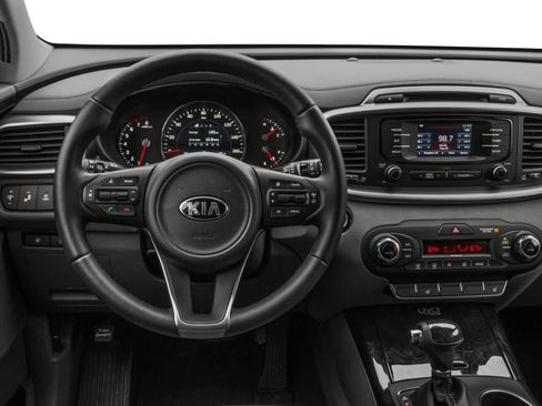 Used 2016 Kia Sorento EX w/ EX Premium Package AWD/4WD image 4