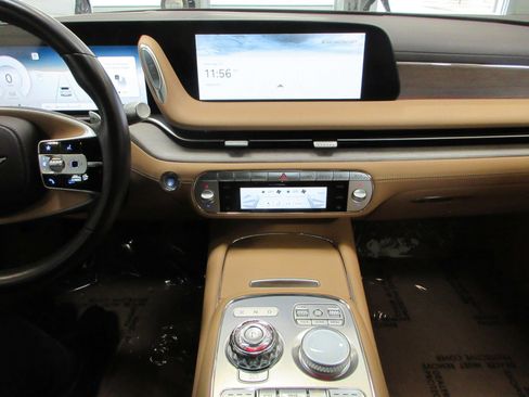 Used 2023 Genesis G90 3.5T AWD/4WD image 41