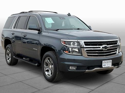 Used 2019 Chevrolet Tahoe LT w/ Luxury Package AWD/4WD image 3