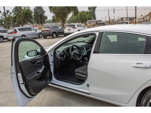Used 2023 Chevrolet Malibu LT FWD image 25
