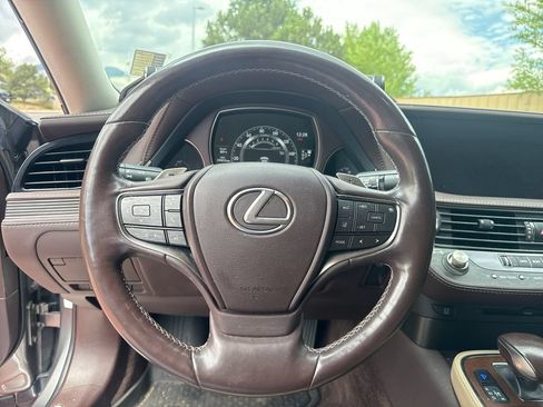 Used 2018 Lexus LS 500 AWD image 15