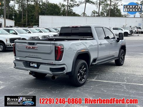 Used 2024 GMC Sierra 2500 AT4 w/ AT4 Preferred Package image 6