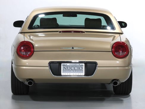 Used 2005 Ford Thunderbird image 9
