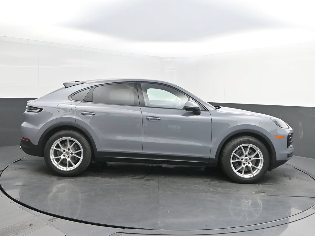Certified 2026 Porsche Cayenne Coupe AWD/4WD image 8