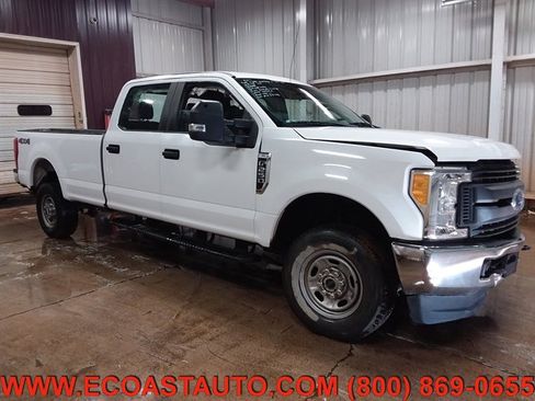 Used 2017 Ford F250 XL w/ Power Equipment Group image 4