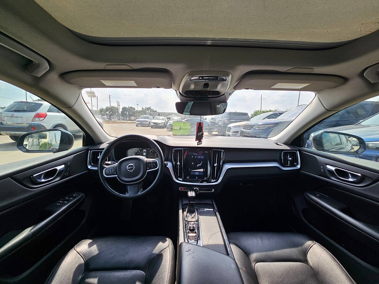 Used 2020 Volvo S60 T5 Momentum FWD image 8