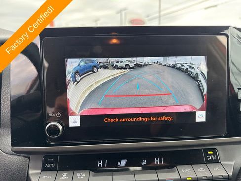 Used 2025 Toyota Camry LE image 14