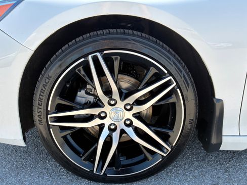 Used 2022 Honda Accord Touring image 18