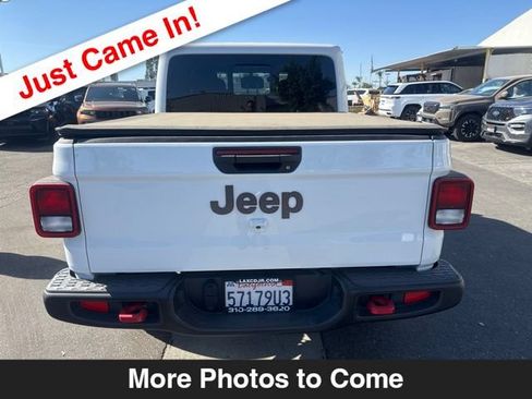 Certified 2023 Jeep Gladiator Rubicon AWD/4WD image 4
