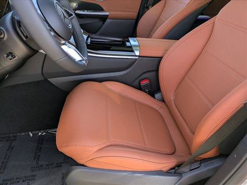 New 2026 Mercedes-Benz GLC 300 image 3