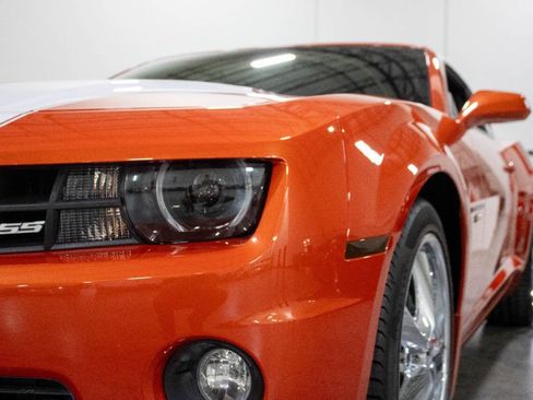 Used 2010 Chevrolet Camaro SS w/ RS Package RWD image 28
