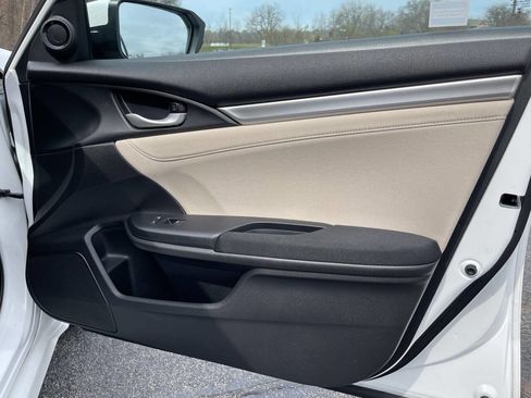 Used 2017 Honda Civic EX image 12