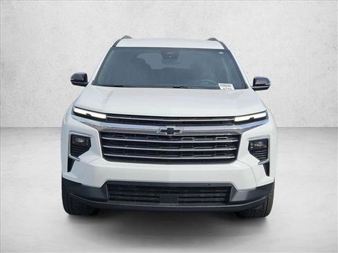 New 2026 Chevrolet Traverse LT w/ Enhanced Driving Package image 6