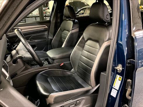 Used 2020 Volkswagen Atlas Cross Sport SEL Premium image 8