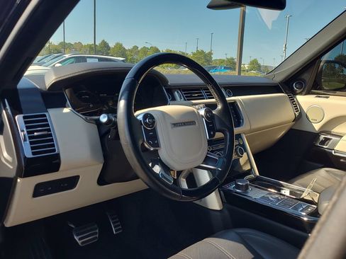 Used 2016 Land Rover Range Rover Supercharged AWD/4WD image 10