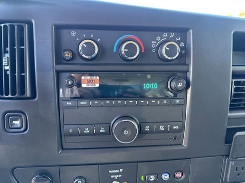 New 2025 GMC Savana 2500 w/ Driver Convenience Package image 18