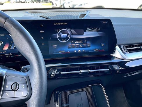 Used 2025 BMW X2 xDrive28i image 6