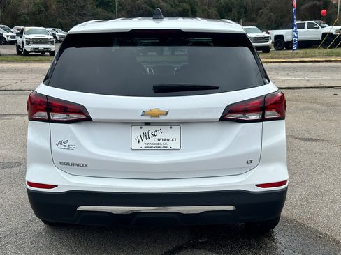 Used 2024 Chevrolet Equinox LT image 3