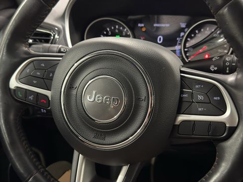 Used 2019 Jeep Compass Limited image 28